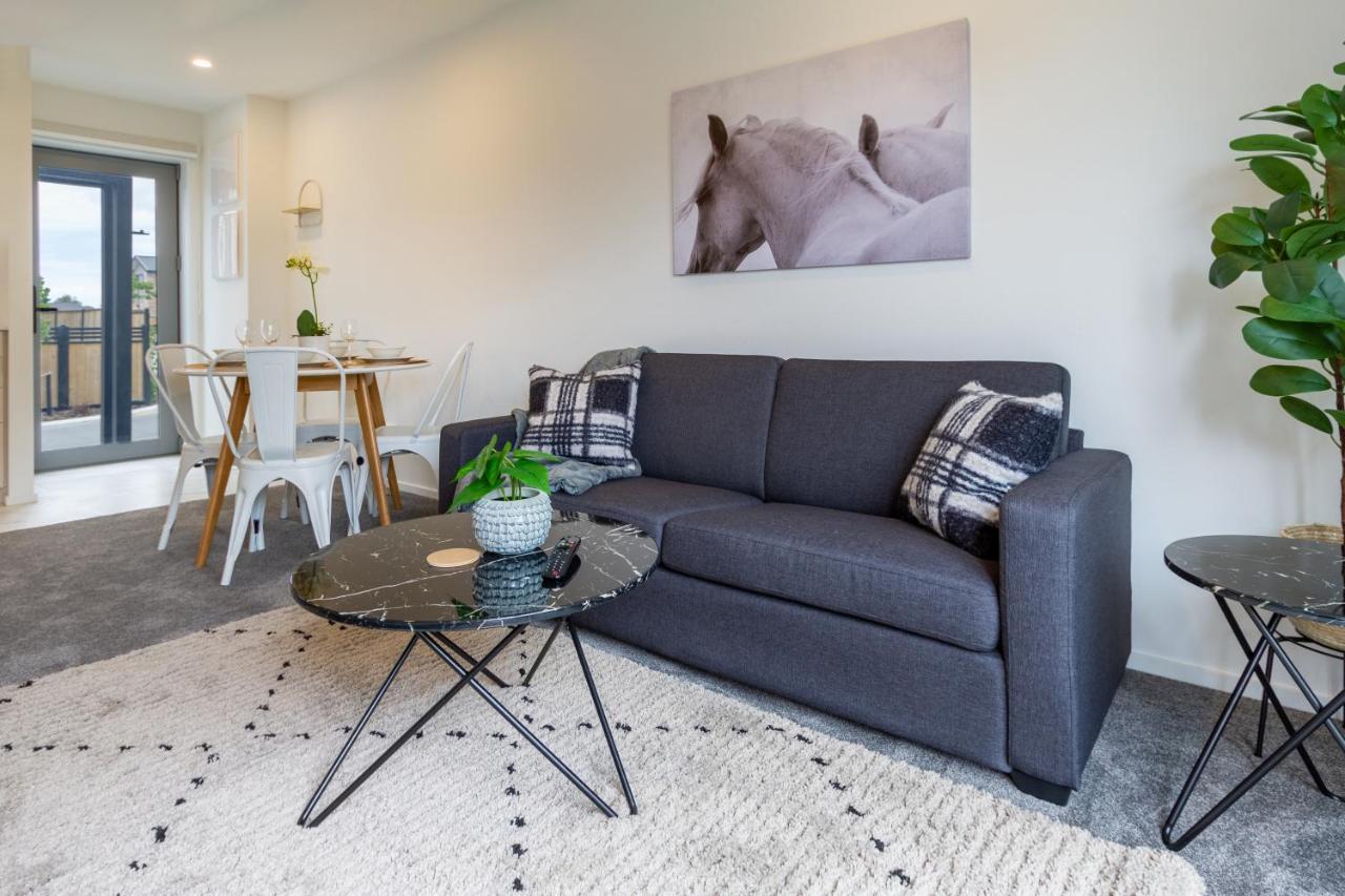 Upper Riccarton Dream - 2 Bed 2 Bath W/Carpark Apartment Christchurch Exterior photo