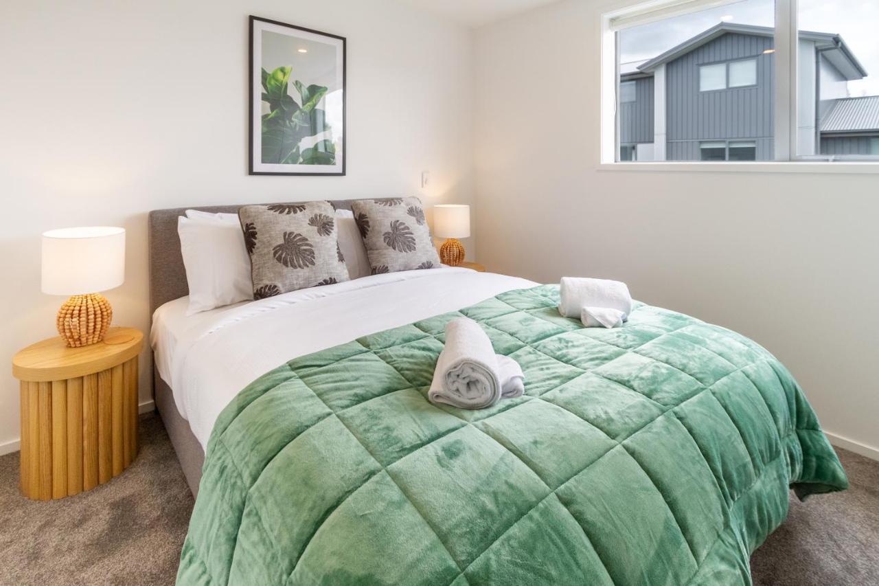 Upper Riccarton Dream - 2 Bed 2 Bath W/Carpark Apartment Christchurch Exterior photo